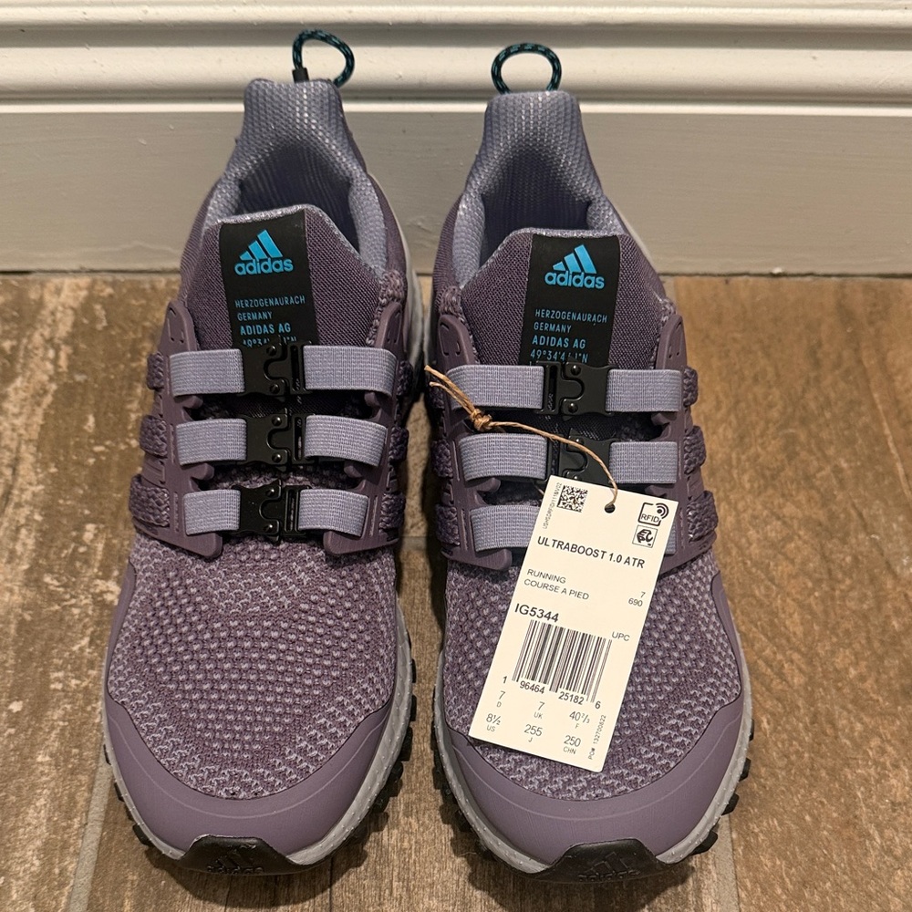 Adidas UltraBoost Sneakers